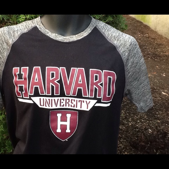 Harvard University Under Armour TeeShirt. Sz. SM - Picture 2 of 5